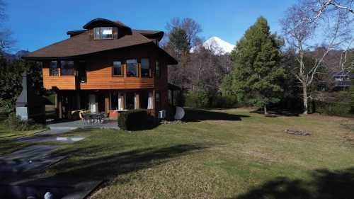 Venta Casa en Loteo La Candelaria � Dos casas en un terreno de 5.938 m�