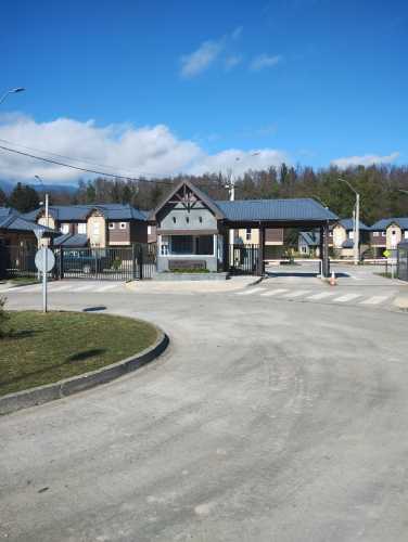 Arriendo Casa N�105, reci�n entregada en Condominio Los Robles III