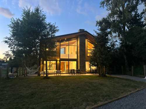 Arriendo Casa N�30 en Condomino Jardines de Quelhue, a s�lo 10 minutos del centro de Puc�n